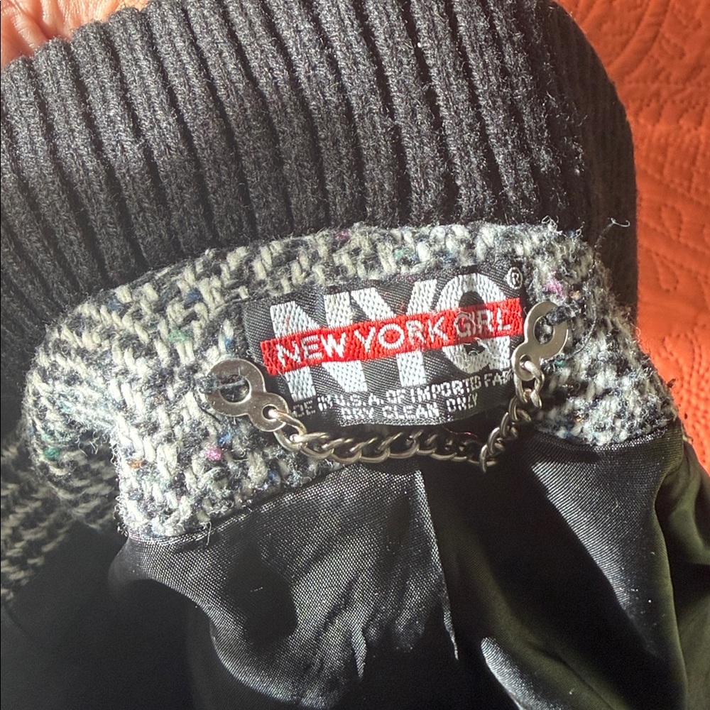 Herringbone Tweed Vintage Coat - Picture 9 of 9
